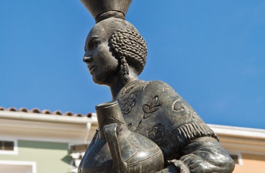 Discover Fraga: Experience the Best of American Culture and Adventure in Aragón