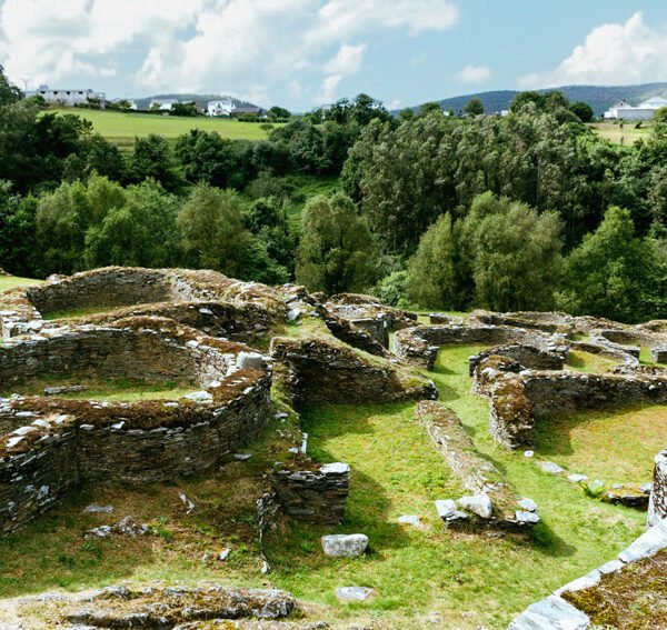 Discovering the Charms of Navia: A Perfect Blend of Nature and History