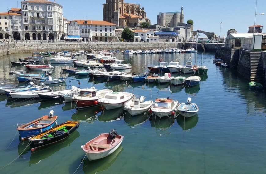 Discovering the Delights of Castro-Urdiales: A Culinary Journey in Cantabria