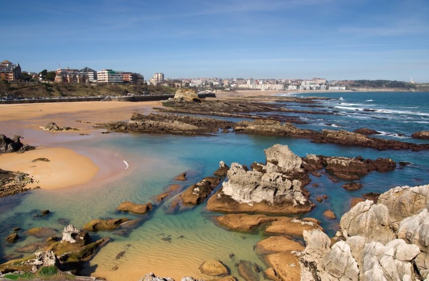 Santander: Beaches, Cuisine, and History - A Perfect Getaway in Cantabria